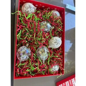 Set of 7
Iridescent Glitter Snowflake Christmas‎ Ornaments Vintage Glass Style